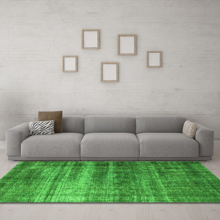 Machine Washable Oriental Green Industrial Area Rugs in a Living Room,, wshurb1714grn