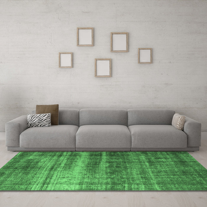 Machine Washable Oriental Emerald Green Industrial Area Rugs in a Living Room,, wshurb1714emgrn