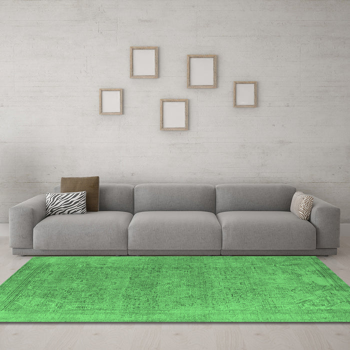 Machine Washable Oriental Emerald Green Industrial Area Rugs in a Living Room,, wshurb1723emgrn