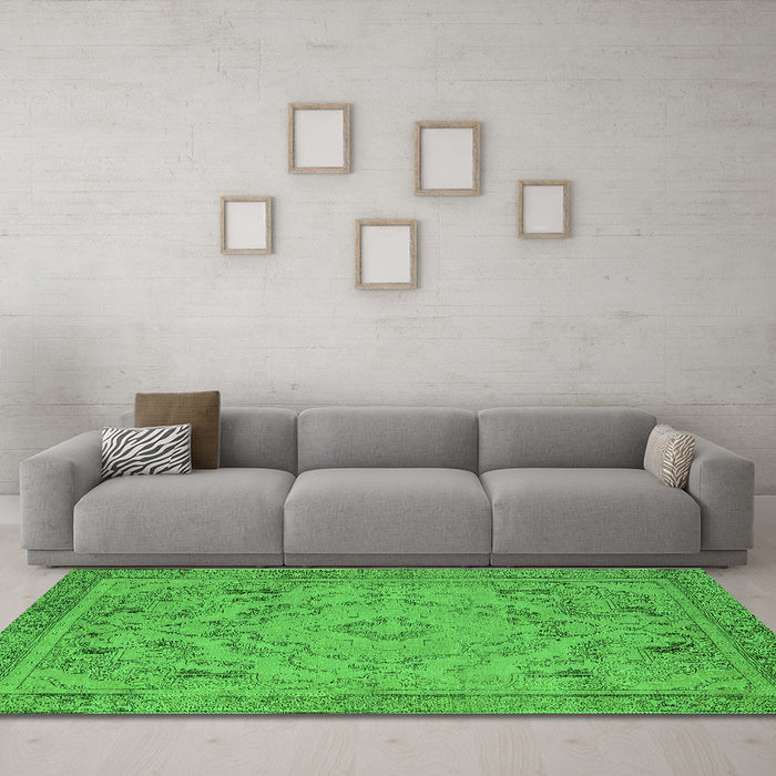 Machine Washable Oriental Green Industrial Area Rugs in a Living Room,, wshurb1726grn