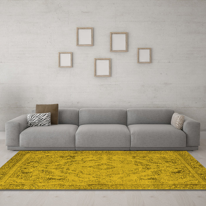 Machine Washable Oriental Yellow Industrial Rug in a Living Room, wshurb1726yw