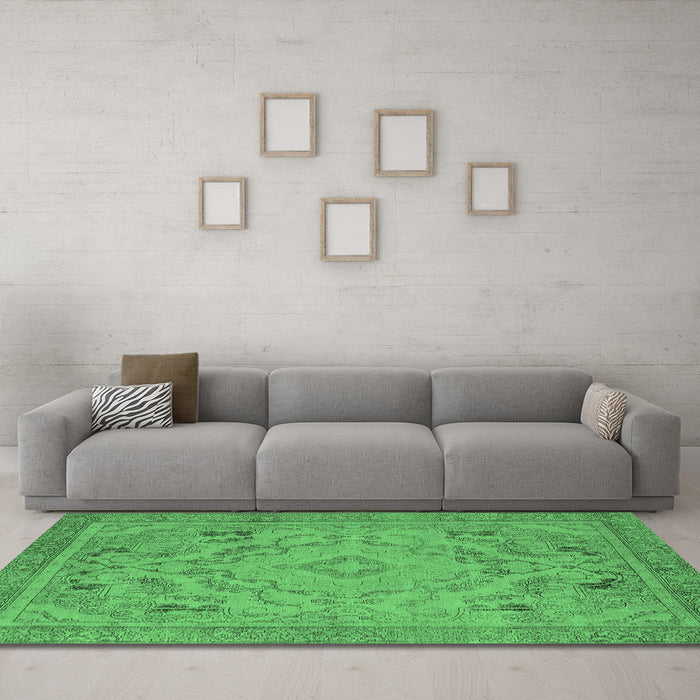 Machine Washable Oriental Emerald Green Industrial Area Rugs in a Living Room,, wshurb1726emgrn