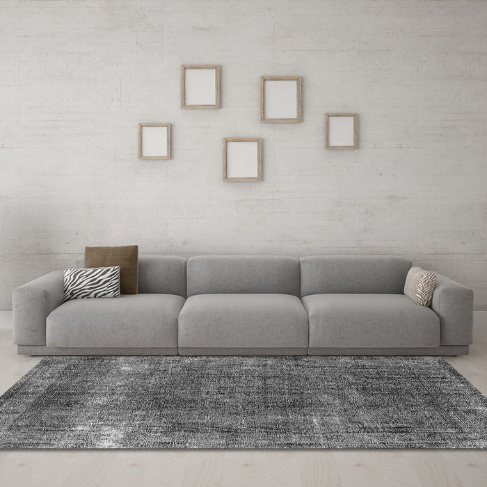 Machine Washable Oriental Gray Industrial Rug in a Living Room,, wshurb1733gry