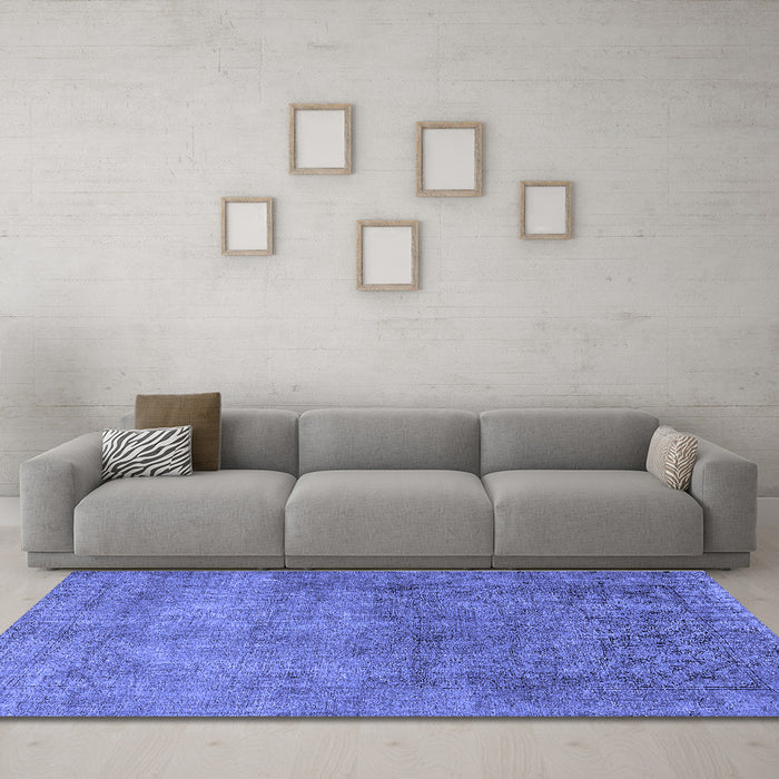 Machine Washable Oriental Blue Industrial Rug in a Living Room, wshurb1734blu