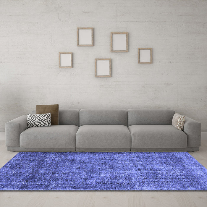 Machine Washable Oriental Blue Industrial Rug in a Living Room, wshurb1735blu