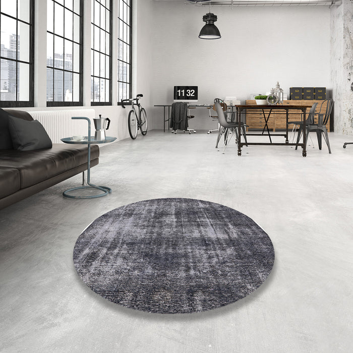 Round Machine Washable Industrial Modern Gray Rug in a Office, wshurb1736