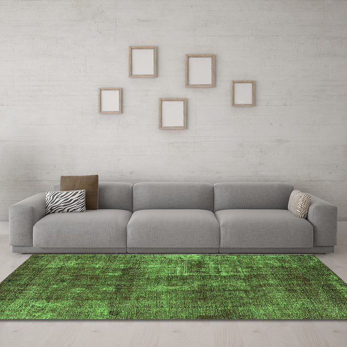 Machine Washable Oriental Green Industrial Area Rugs in a Living Room,, wshurb1737grn