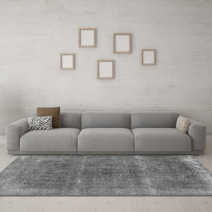 Machine Washable Oriental Gray Industrial Rug in a Living Room,, wshurb1738gry