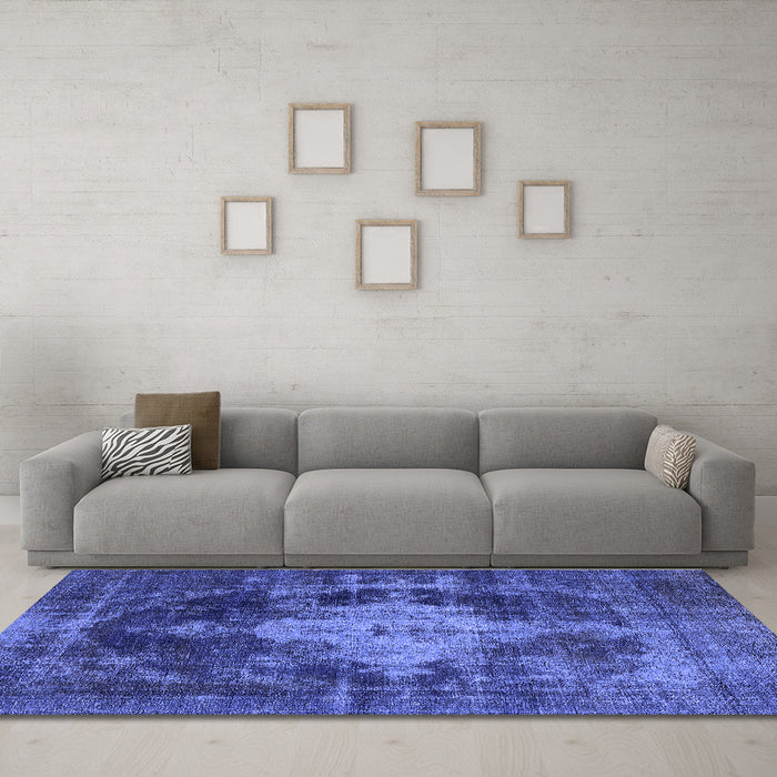 Machine Washable Oriental Blue Industrial Rug in a Living Room, wshurb1741blu