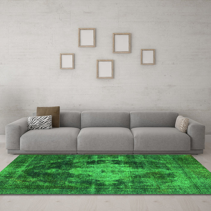 Machine Washable Oriental Green Industrial Area Rugs in a Living Room,, wshurb1741grn