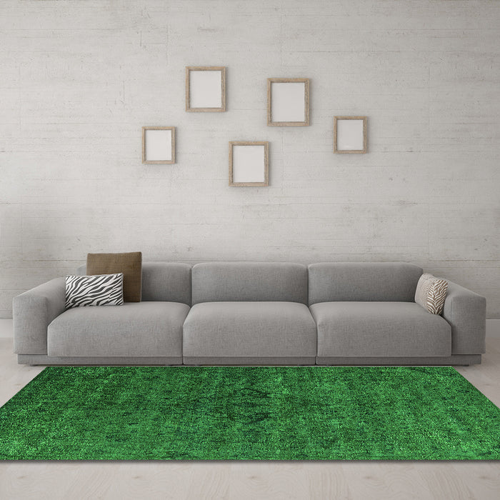 Machine Washable Oriental Green Industrial Area Rugs in a Living Room,, wshurb1742grn