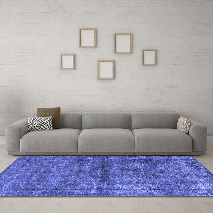 Machine Washable Oriental Blue Industrial Rug in a Living Room, wshurb1743blu