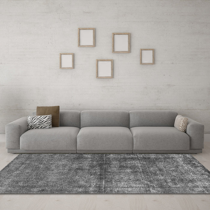 Machine Washable Oriental Gray Industrial Rug in a Living Room,, wshurb1743gry