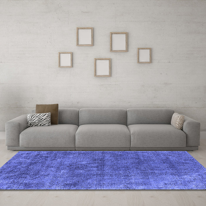 Machine Washable Oriental Blue Industrial Rug in a Living Room, wshurb1744blu