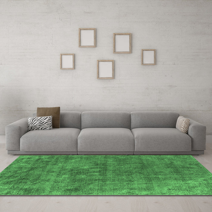 Machine Washable Oriental Emerald Green Industrial Area Rugs in a Living Room,, wshurb1744emgrn