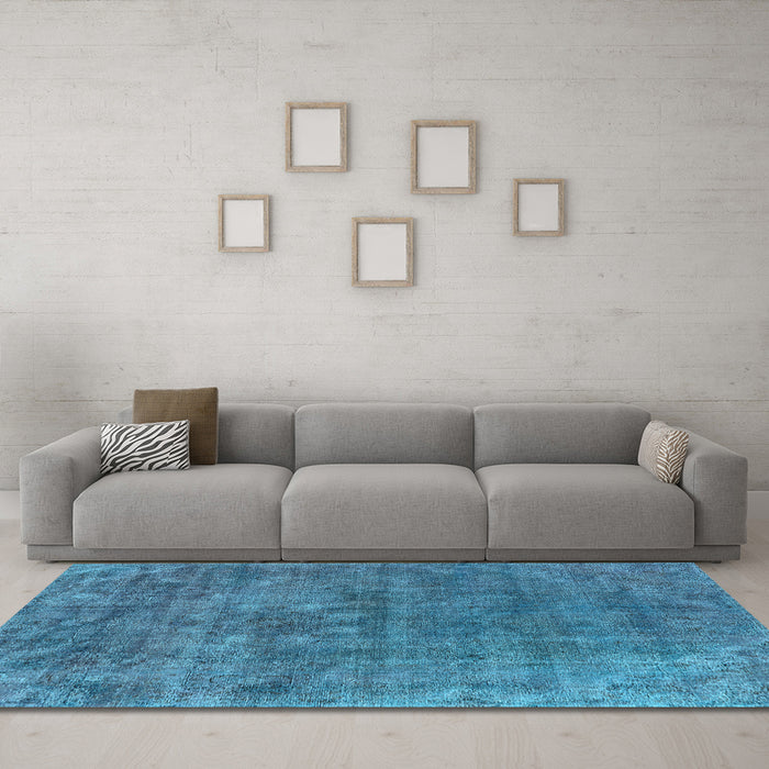 Machine Washable Oriental Light Blue Industrial Rug in a Living Room, wshurb1744lblu