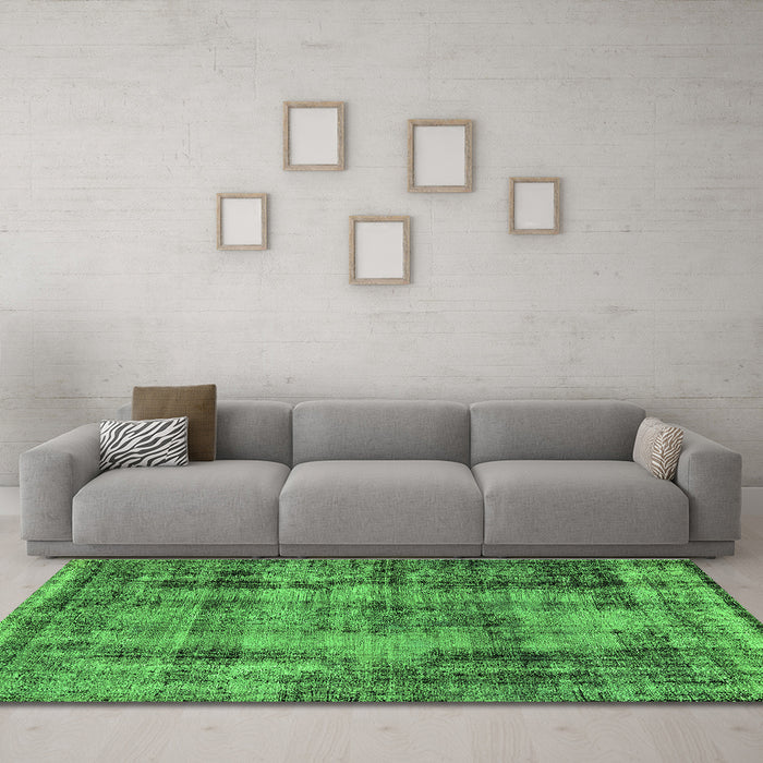 Machine Washable Oriental Green Industrial Area Rugs in a Living Room,, wshurb1745grn