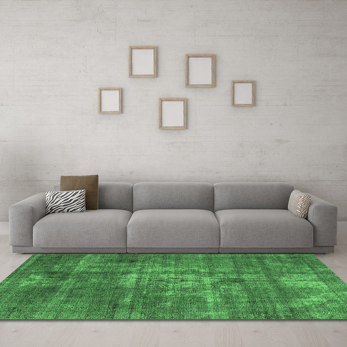 Machine Washable Oriental Emerald Green Industrial Area Rugs in a Living Room,, wshurb1746emgrn