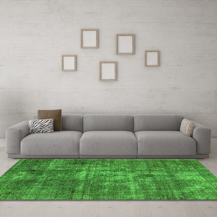 Machine Washable Oriental Green Industrial Area Rugs in a Living Room,, wshurb1746grn