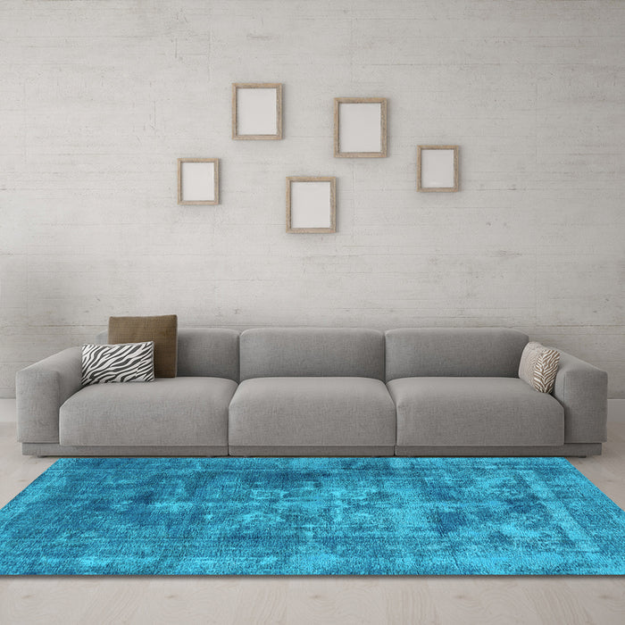 Machine Washable Oriental Light Blue Industrial Rug in a Living Room, wshurb1747lblu