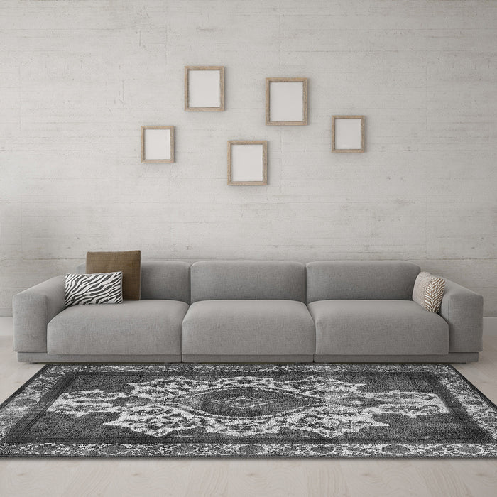 Machine Washable Oriental Gray Industrial Rug in a Living Room,, wshurb1749gry