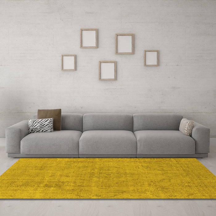 Machine Washable Oriental Yellow Industrial Rug in a Living Room, wshurb1755yw