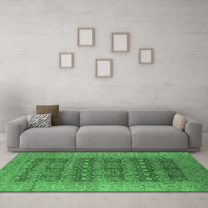 Machine Washable Oriental Emerald Green Industrial Area Rugs in a Living Room,, wshurb1758emgrn