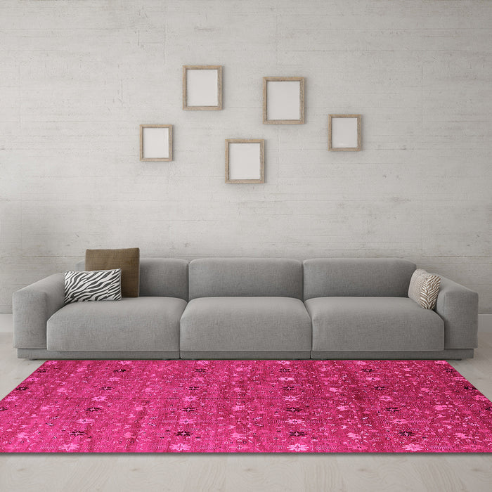 Machine Washable Oriental Pink Industrial Rug in a Living Room, wshurb1759pnk