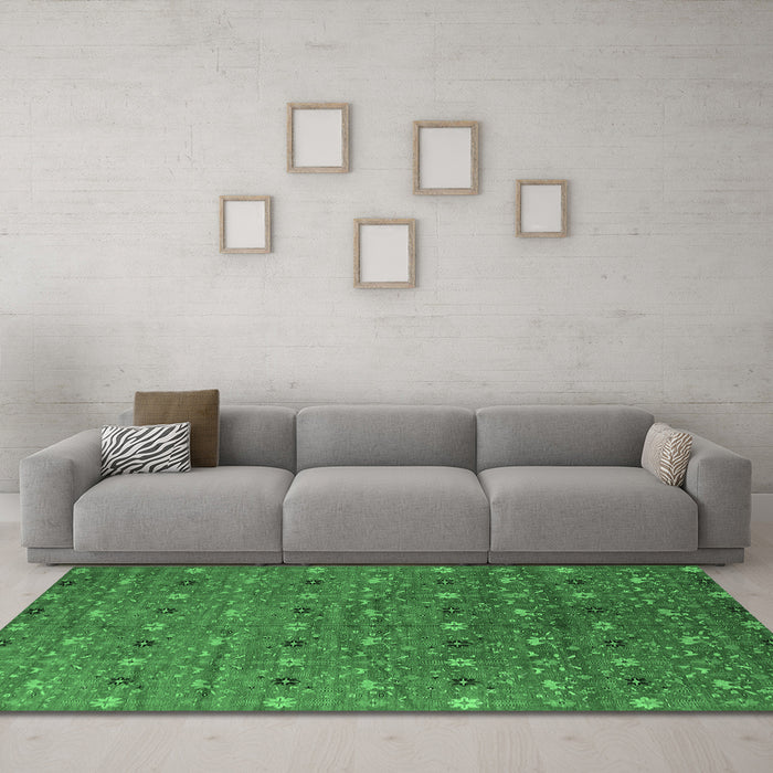 Machine Washable Oriental Emerald Green Industrial Area Rugs in a Living Room,, wshurb1759emgrn