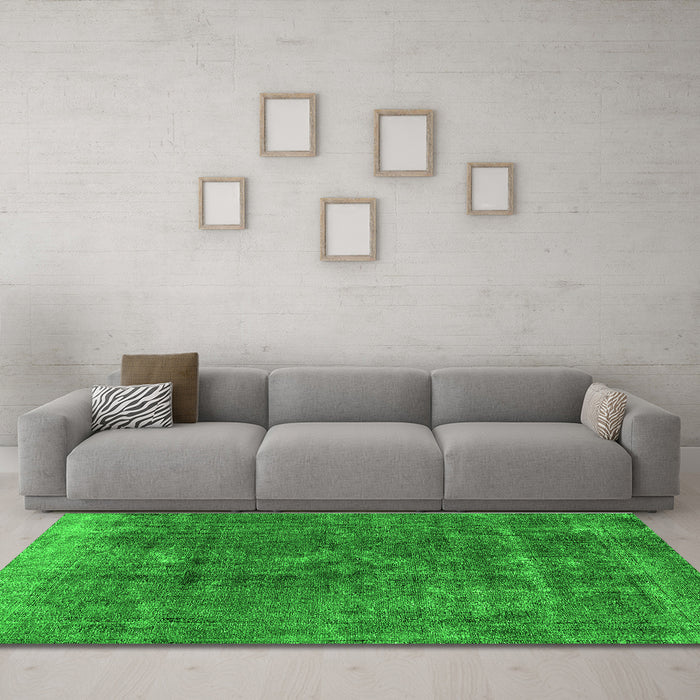 Machine Washable Oriental Green Industrial Area Rugs in a Living Room,, wshurb1760grn