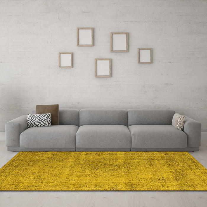 Machine Washable Oriental Yellow Industrial Rug in a Living Room, wshurb1762yw