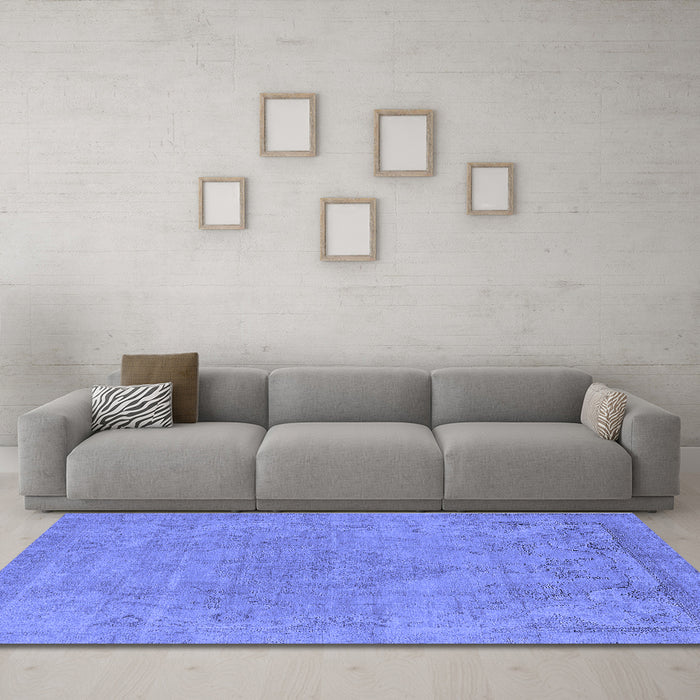 Machine Washable Oriental Blue Industrial Rug in a Living Room, wshurb1765blu