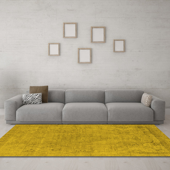 Machine Washable Oriental Yellow Industrial Rug in a Living Room, wshurb1765yw