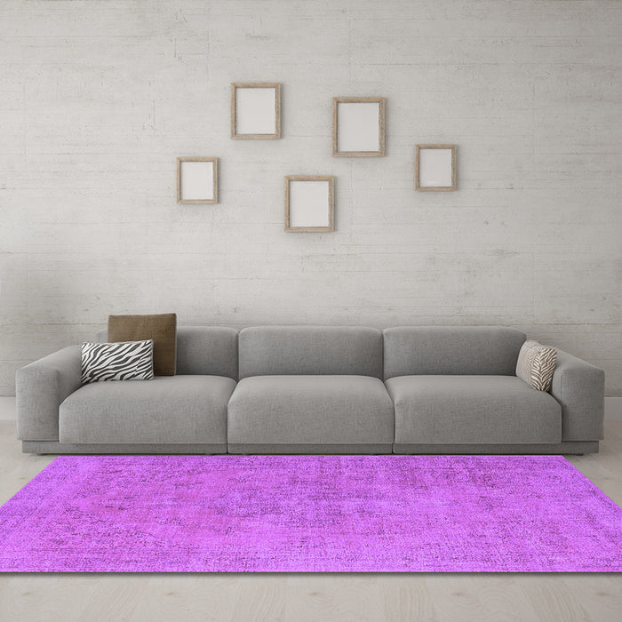 Machine Washable Oriental Purple Industrial Area Rugs in a Living Room, wshurb1766pur