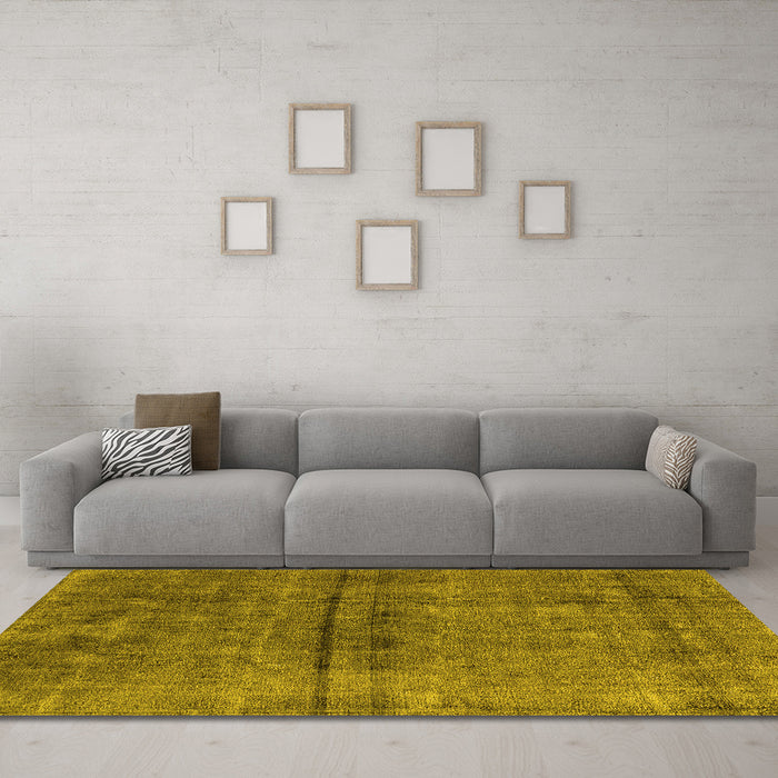 Machine Washable Oriental Yellow Industrial Rug in a Living Room, wshurb1768yw