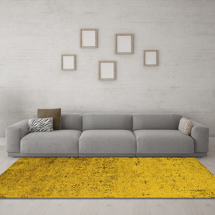 Machine Washable Oriental Yellow Industrial Rug in a Living Room, wshurb1777yw