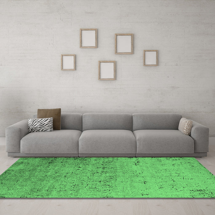 Machine Washable Oriental Emerald Green Industrial Area Rugs in a Living Room,, wshurb1777emgrn