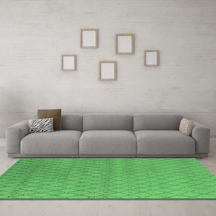 Machine Washable Oriental Emerald Green Industrial Area Rugs in a Living Room,, wshurb1778emgrn