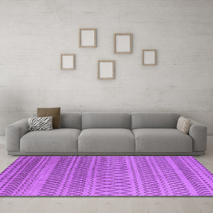 Machine Washable Oriental Purple Industrial Area Rugs in a Living Room, wshurb1781pur