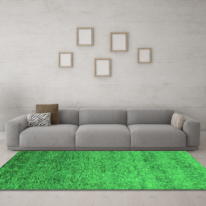 Machine Washable Oriental Green Industrial Area Rugs in a Living Room,, wshurb1783grn