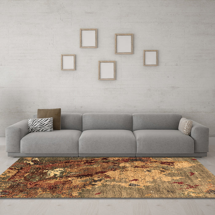 Machine Washable Oriental Brown Industrial Rug in a Living Room,, wshurb1787brn
