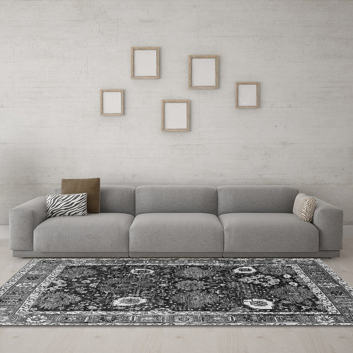 Machine Washable Oriental Gray Industrial Rug in a Living Room,, wshurb1797gry
