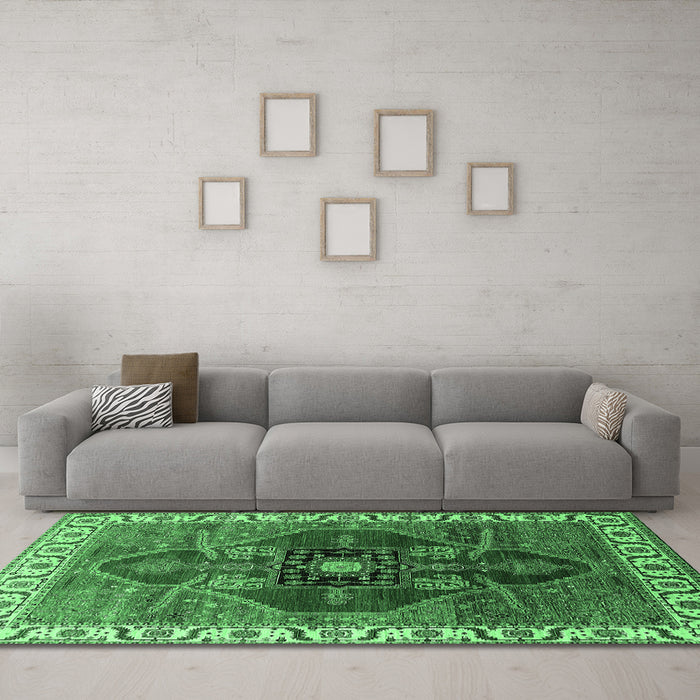 Machine Washable Oriental Emerald Green Industrial Area Rugs in a Living Room,, wshurb1798emgrn