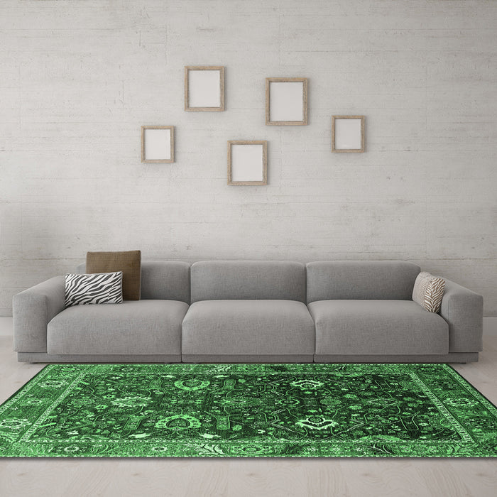 Machine Washable Oriental Emerald Green Industrial Area Rugs in a Living Room,, wshurb1799emgrn