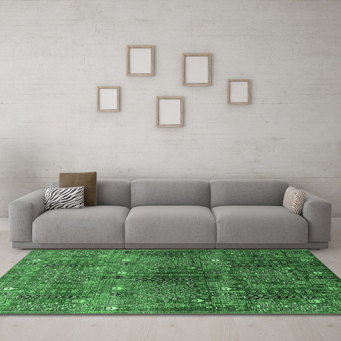 Machine Washable Oriental Emerald Green Industrial Area Rugs in a Living Room,, wshurb1800emgrn