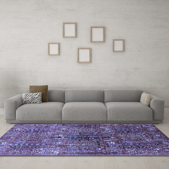 Machine Washable Oriental Blue Industrial Rug in a Living Room, wshurb1800blu