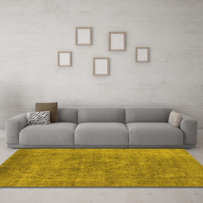 Machine Washable Oriental Yellow Industrial Rug in a Living Room, wshurb1807yw