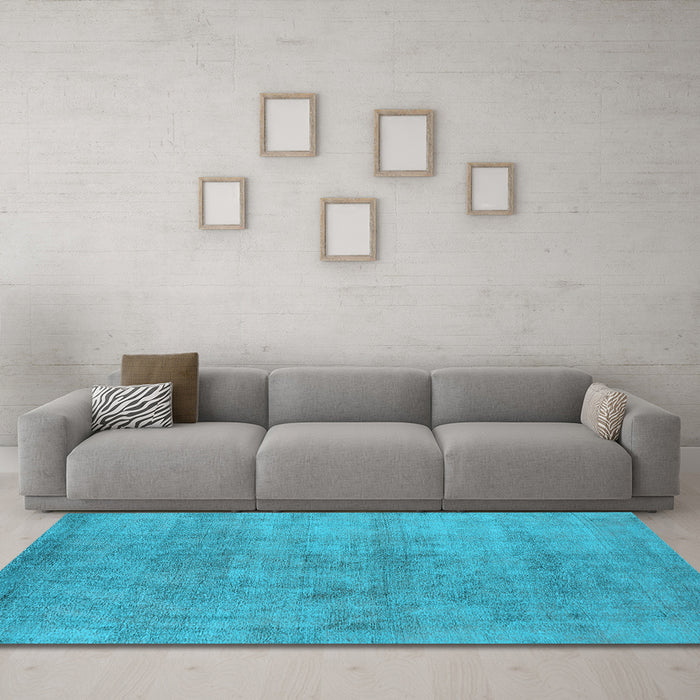Machine Washable Oriental Light Blue Industrial Rug in a Living Room, wshurb1809lblu