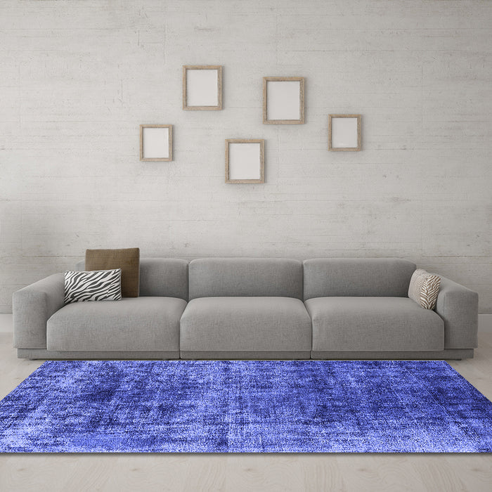 Machine Washable Oriental Blue Industrial Rug in a Living Room, wshurb1810blu