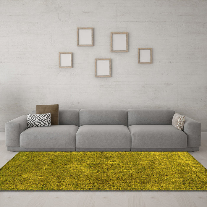 Machine Washable Oriental Yellow Industrial Rug in a Living Room, wshurb1811yw